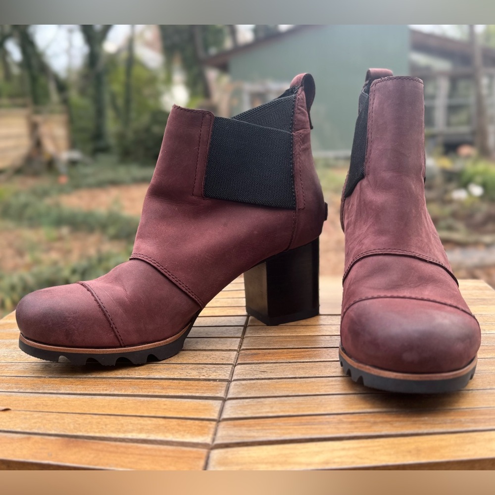 SOREL Addington distressed ankle leather boot Size 9
